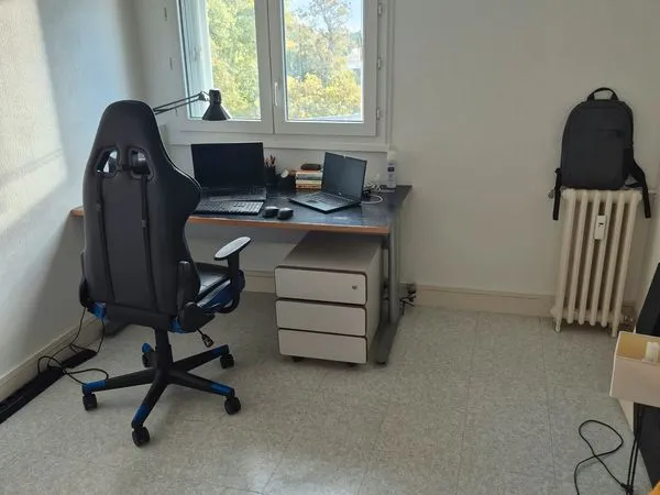 Chambre meublée ensoleillée dans appartement 2 chambres - 450 CC