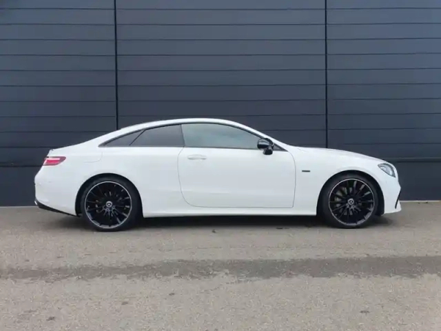Mercedes Cla sse e 220 d amg line coupé — photo 10