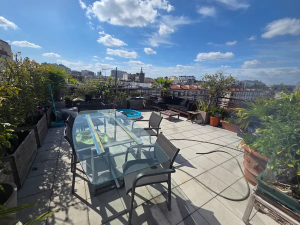 Location Maison sur le toit - Paris 15e - Duplex 3 chambres - 86 m² de terrasses