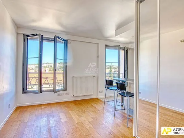 Studio 1 pièce 24 m²