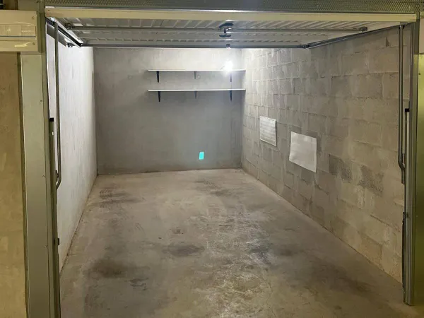 Parking 13 m²