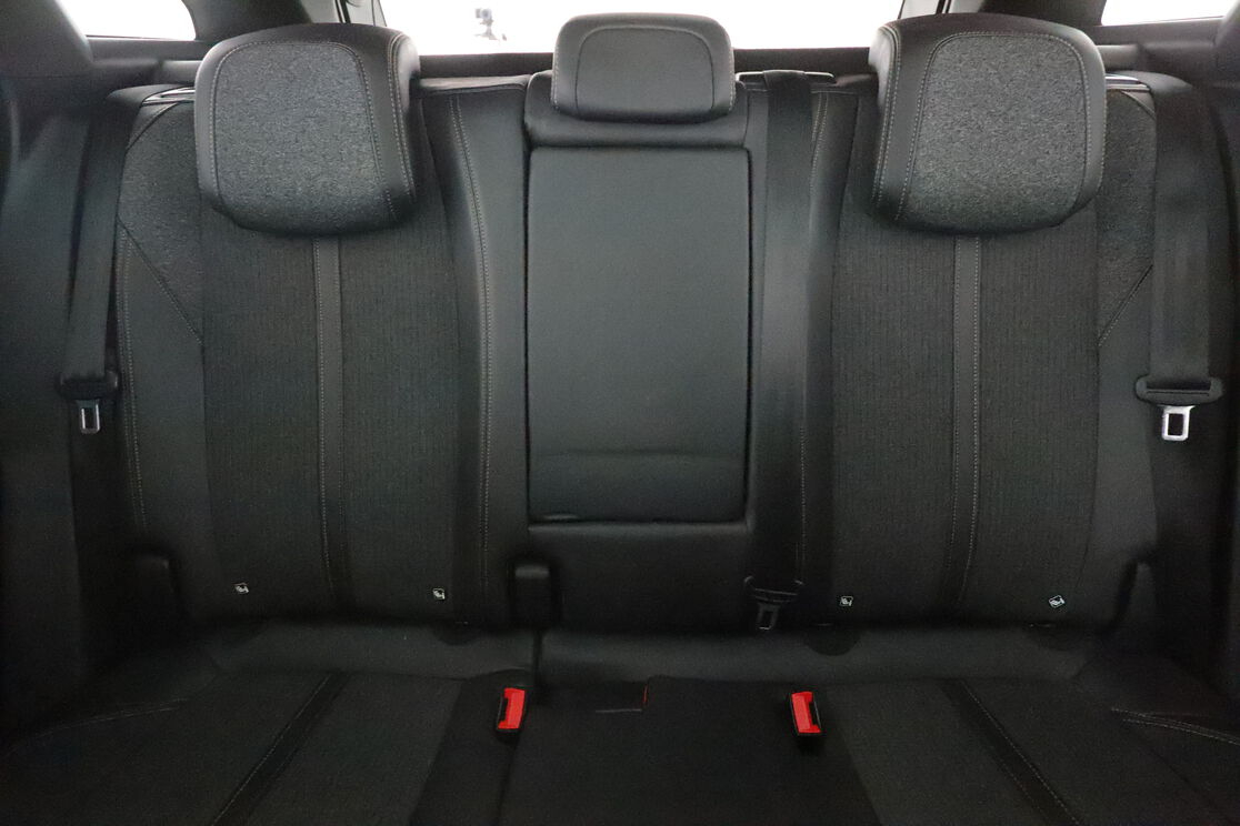 Peugeot 3008 2.0 Blue-HDi GT Line — photo 14