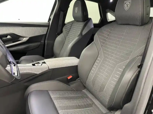 Peugeot 3008 hybrid 136 e-dcs6 — photo 46