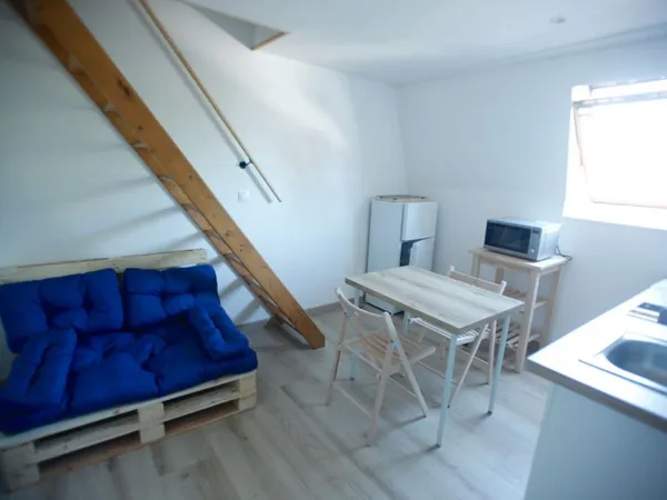 Studio 1 pièce 17 m²