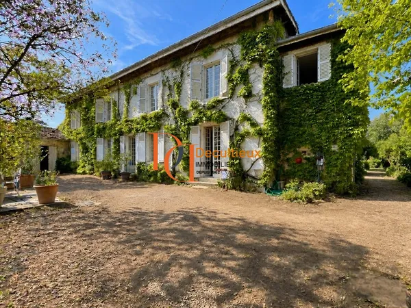 Maison 5 pièces 180 m²