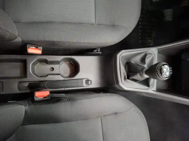 Dacia Sandero sce 65 — photo 30