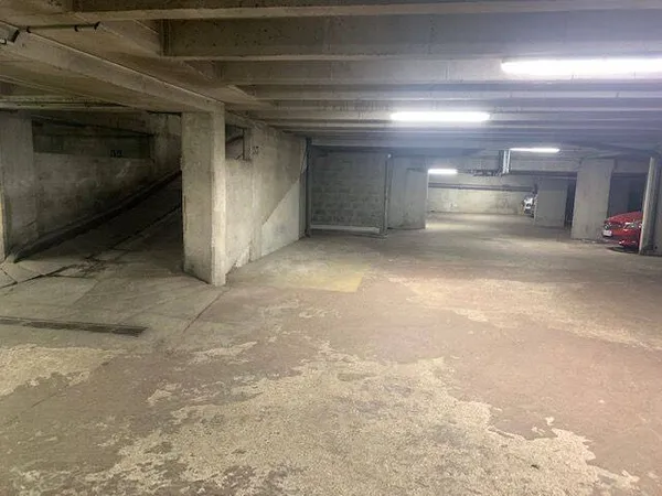 Parking 15 m²