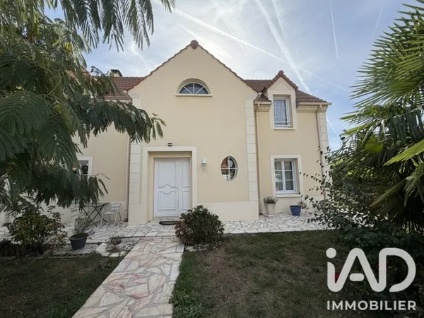 Maison 8 pièces 216 m²