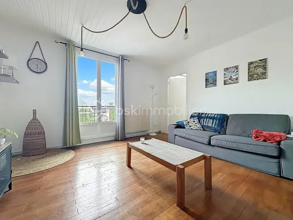Appartement T4 de 67m2- DERNIER ÉTAGE + cave