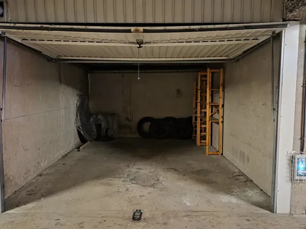 NICE OUEST / GARAGE SOUS-SOL