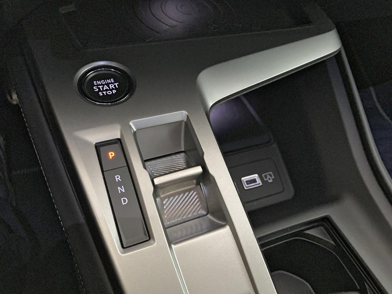Peugeot 408 electrique 58 kwh 210 ch gt — photo 15