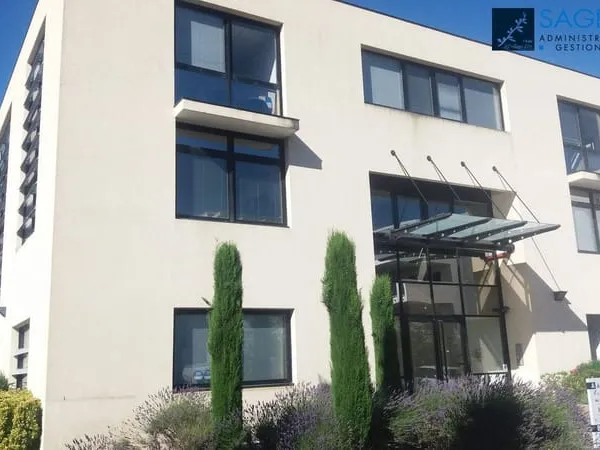 Bureaux 153 m²