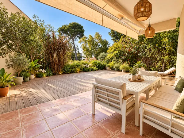 LA SEYNE-SUR-MER - TAMARIS - Rez-de-jardin plein Sud - 2 chambres, Terrasse, jardin privatif et aper