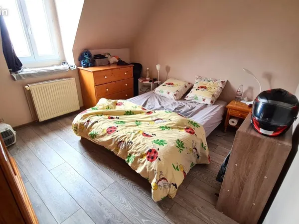 Joli appartement T2 duplex situé idéalement au plein coeur d'Auxonne