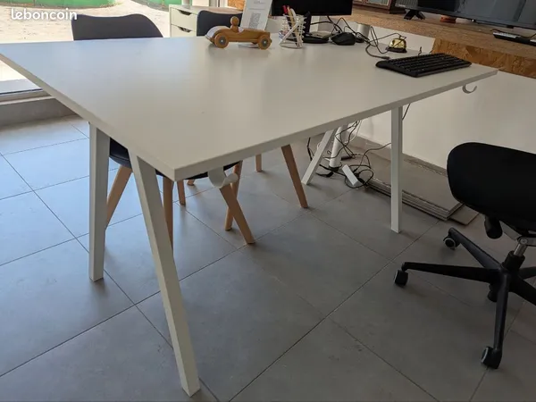 Bureau et espace de travail Location Colombes 10m² 430€