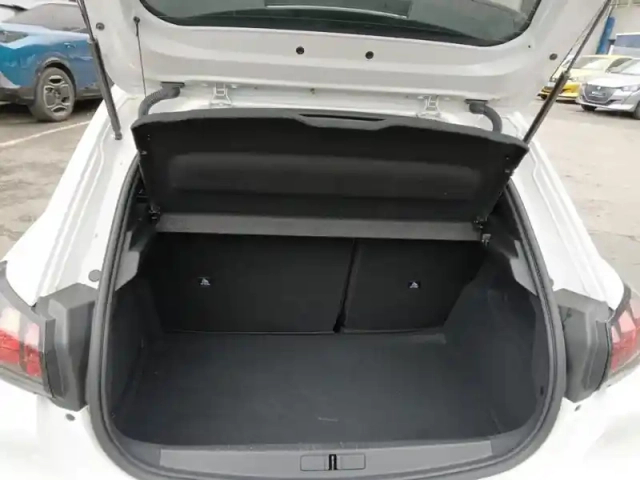 Peugeot 208 puretech 75 s&amp;s bvm5 style — photo 8