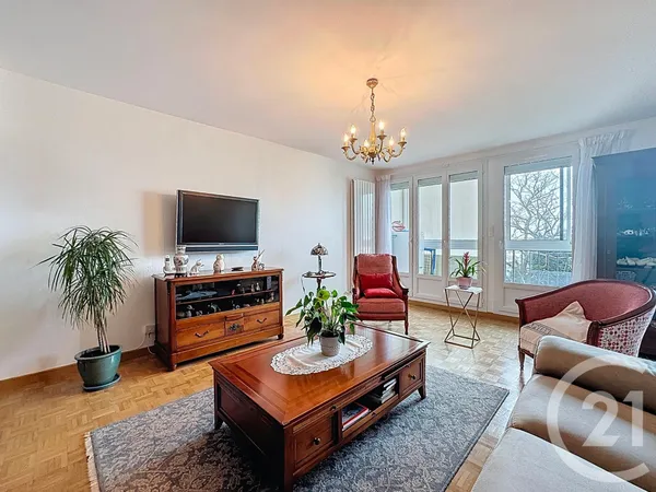 Appartement 5 pièces 102 m²