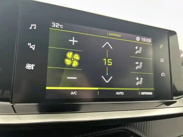 Peugeot 2008 puretech 130 s&amp;s bvm6 — photo 22