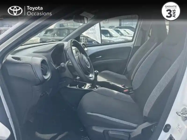 Toyota Aygo X 1.0 vvt-i 72ch dynamic — photo 11