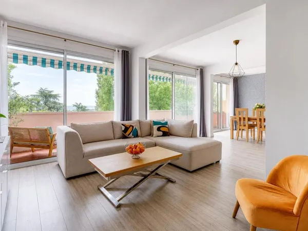 Appartement de 5 pièces de 115 m² à Sainte-Foy-lès-Lyon