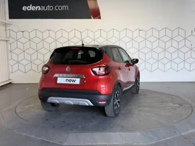 Renault Captur tce 150 fap edc — photo 23