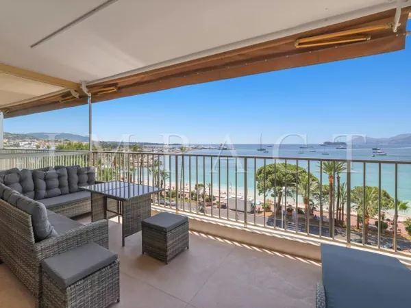 Cannes Croisette - Luxueux appartement vue mer à louer