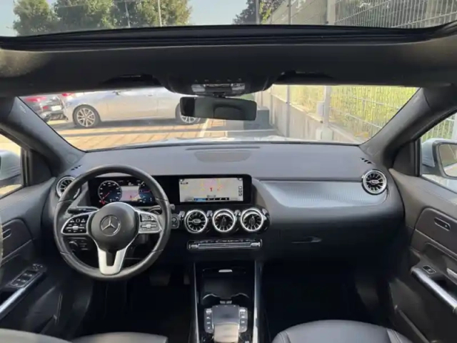 Mercedes Gla 200 d  business line — photo 8