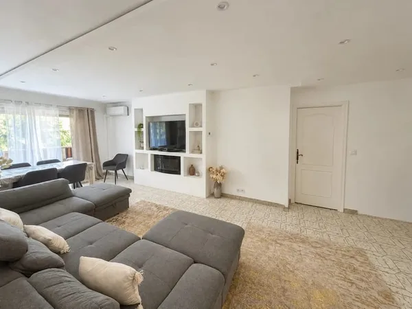 ANTIBES · Proche centre-ville · Appartement 3 pièces · 78,57 m² · Terrasse, cave, ascenseur