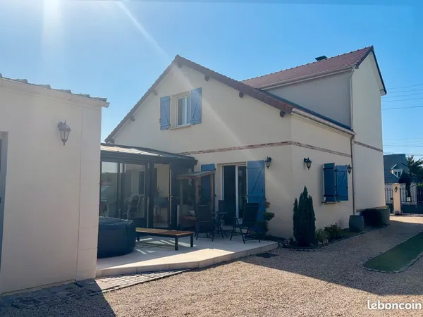 « VIARMES - SPACIEUSE MAISON FAMILIALE 140 m²