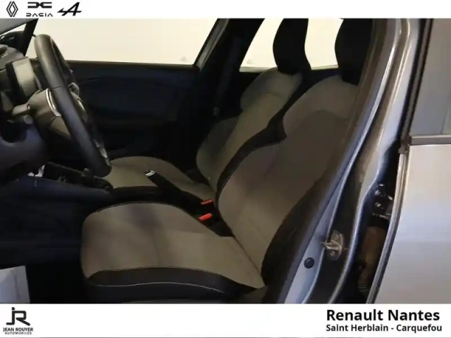 Renault Clio 1.0 tce 90ch evolution — photo 26