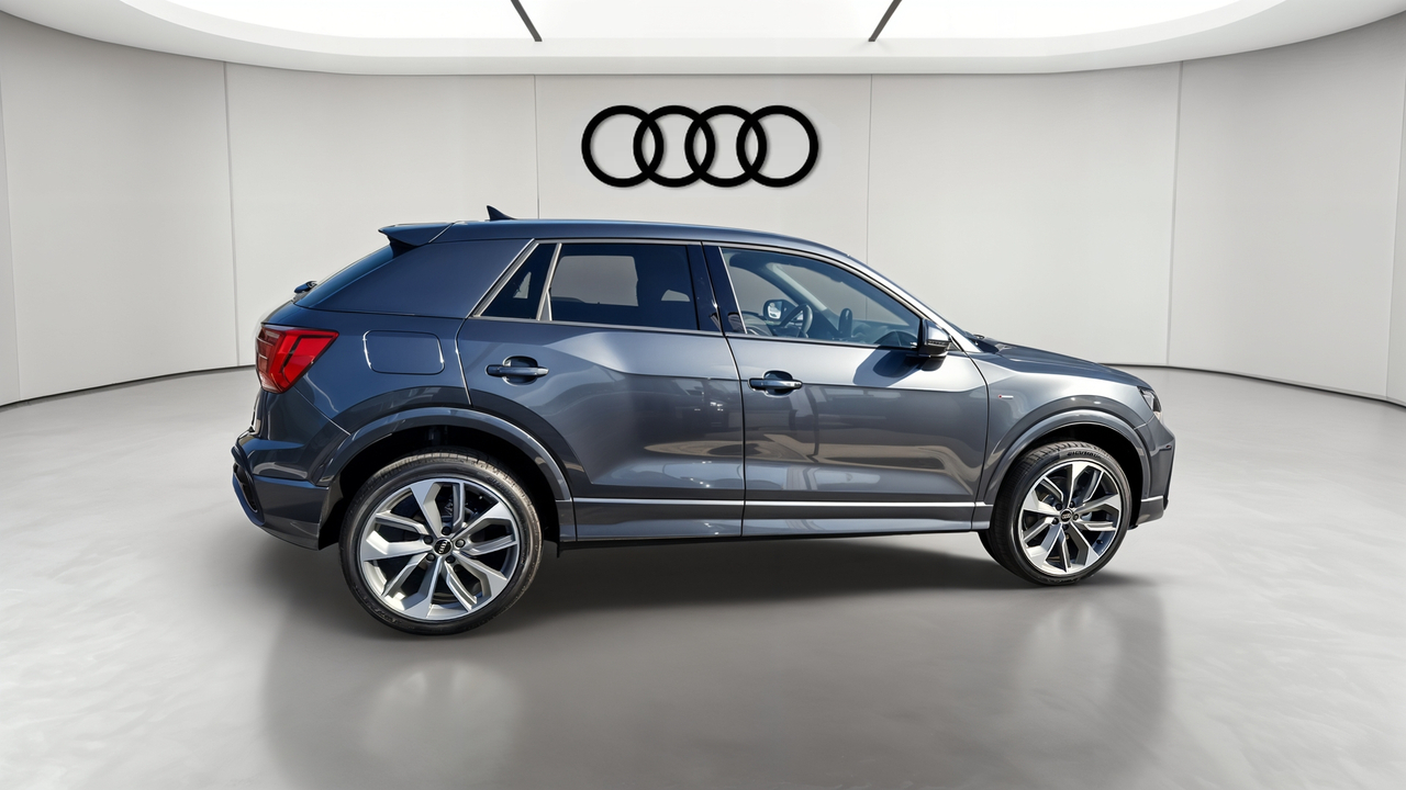 Audi Q2 35 TFSI 150 S tronic 7 — photo 6