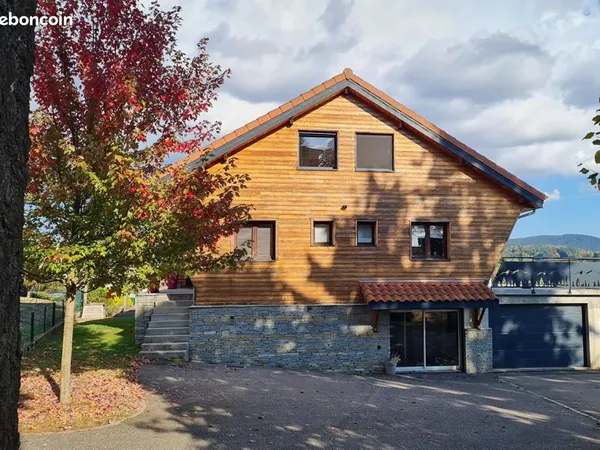 Maison 5 pièces 200 m²