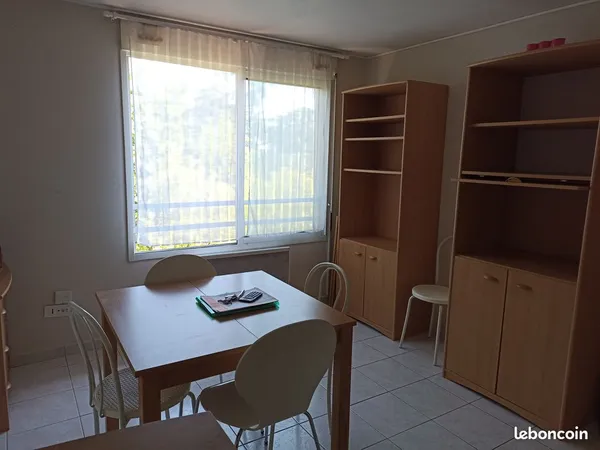Loue appartement T 1 Bis
