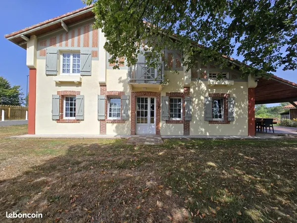 Maison 9 pièces 198 m²