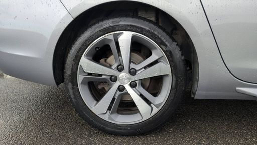 Peugeot 308 SW 1.6 BlueHDi 120 EAT6 - GT Line – 2017 – 136964 km – Diesel – Boîte Automatique — photo 43