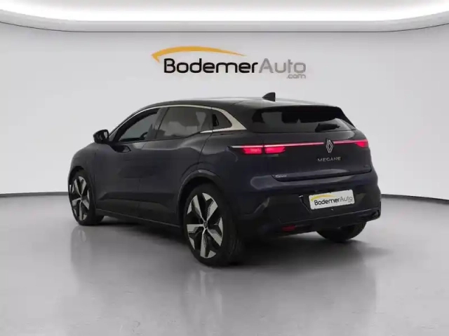 Renault Megane e-tech 220 ch autonomie confort gsr2 — photo 12