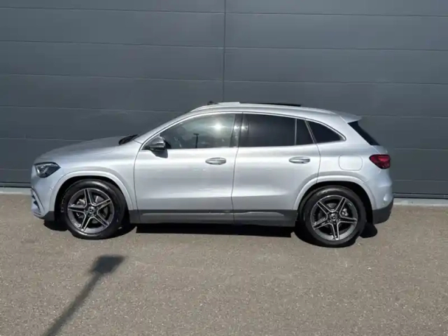 Mercedes Gla 200 d — photo 2