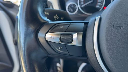 BMW Serie 3 330e 252 Plug in Hybrid BVA8 - M Sport – 2016 – 77189 km – Hybride rechargeable – Boîte Automatique — photo 9