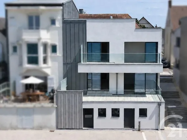 Maison 8 pièces 292 m²