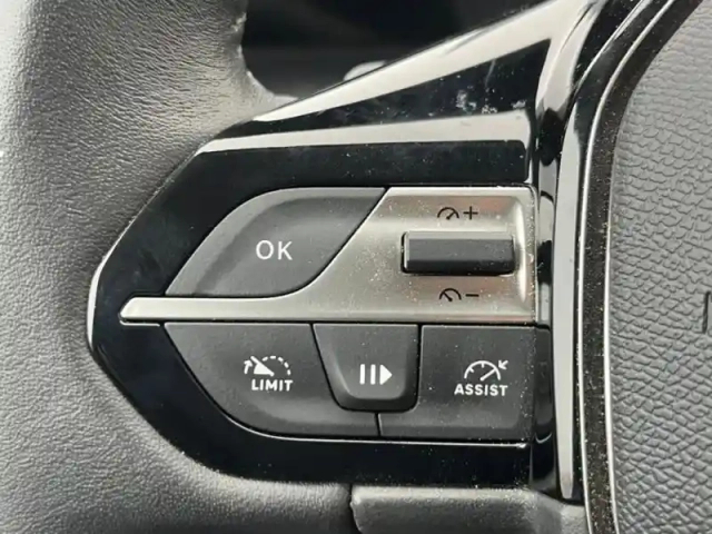 Peugeot 308 sw 1.2 puretech 130ch s&amp;s allure pack eat8 — photo 11