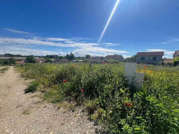 Terrain constructible 370 m²
