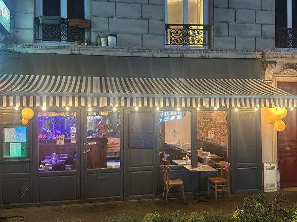 À VENDRE - RESTAURANT PARIS 18e Très belle opportunité - Restaurant clé en main