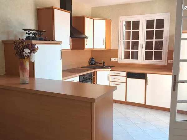 Grande maison lumineuse