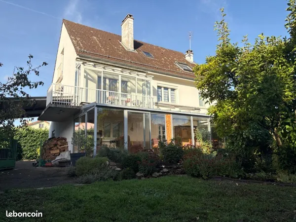 Maison 8 pièces 155 m²