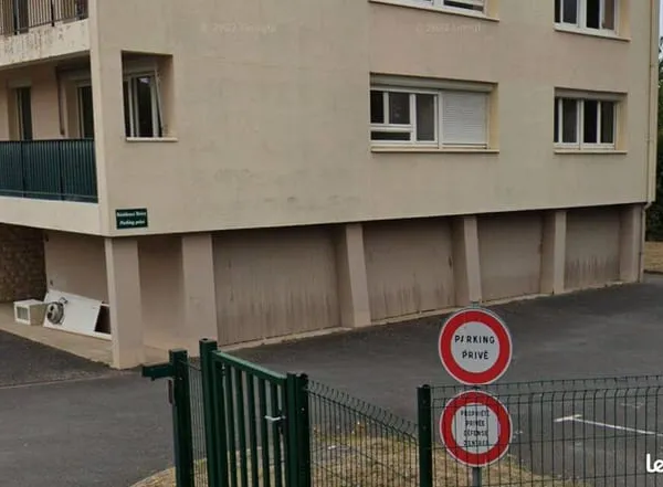Parking 20 m²