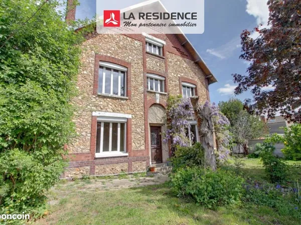 Maison 8 pièces 158 m²