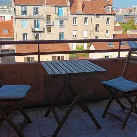 Loue T3 55m² 4/4 sans ascenseur