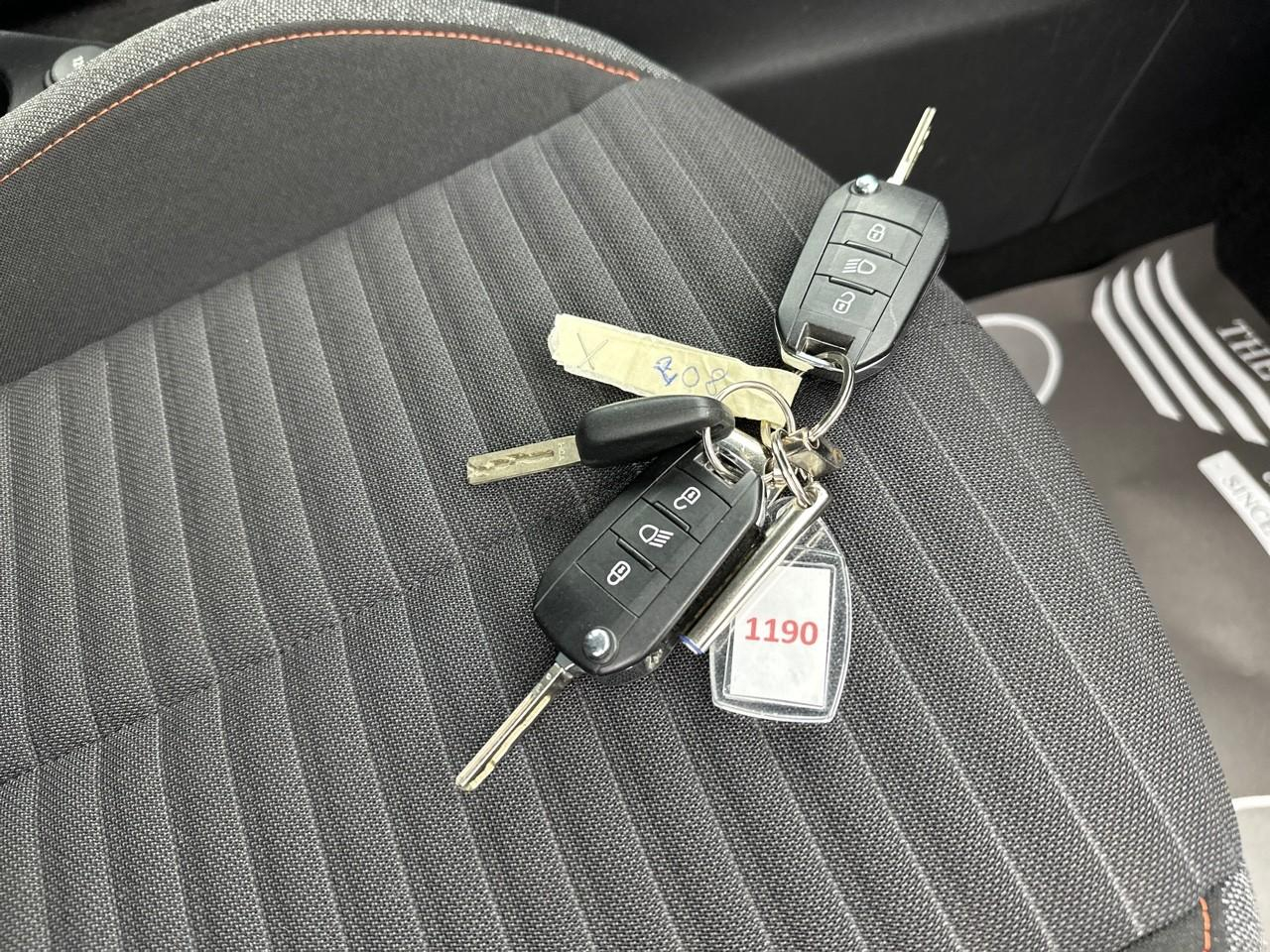 Peugeot 208 puretech 75 s&s bvm5 active — photo 31