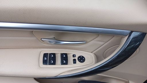 BMW Serie 3 Touring 320d 163 BVA8 - Lounge Plus – 2018 – 93711 km – Diesel – Boîte Automatique — photo 30