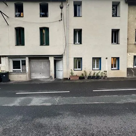 Apparemment 150m2